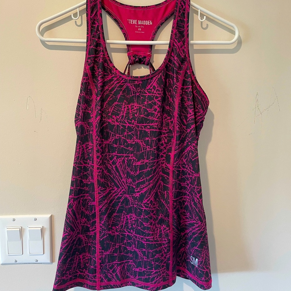 Steve Madden workout top with built in bra